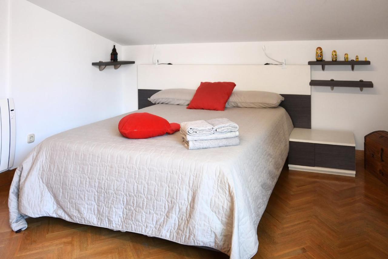 Quarto em Acomodações Particulares En Con Parking *